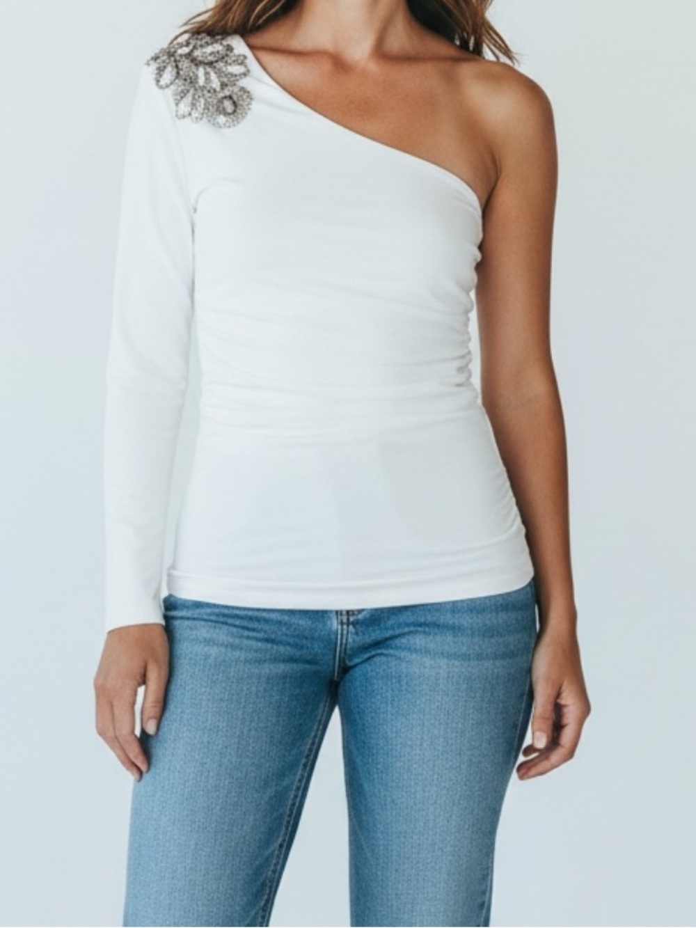 NEW• Vertigo Gatsby Sequin & Rhinestone Beaded White One Shoulder Top• L